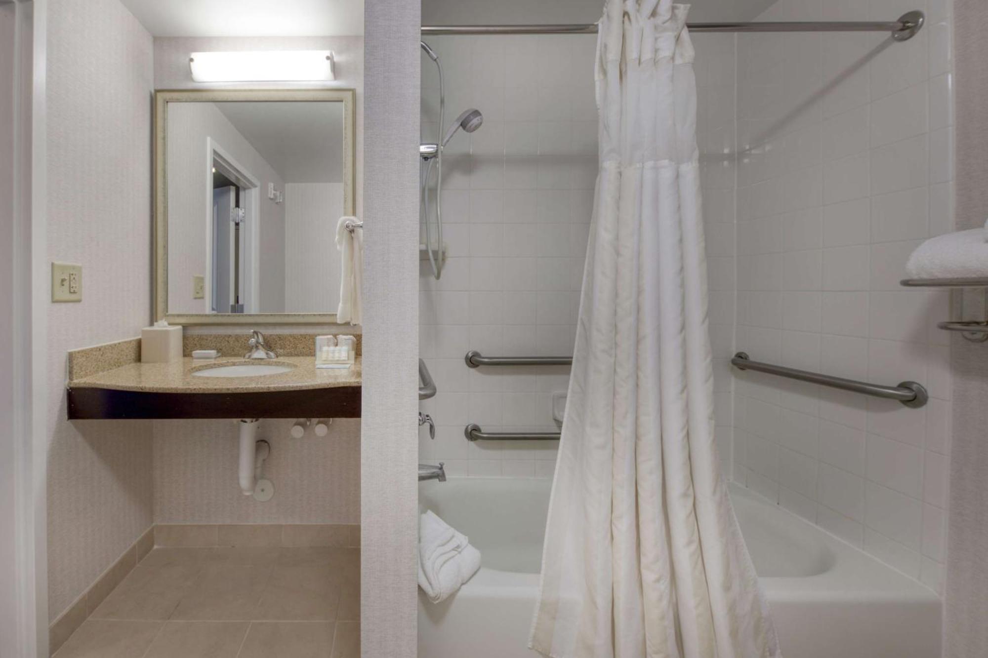 Hilton Garden Inn Durham Southpoint Eksteriør billede