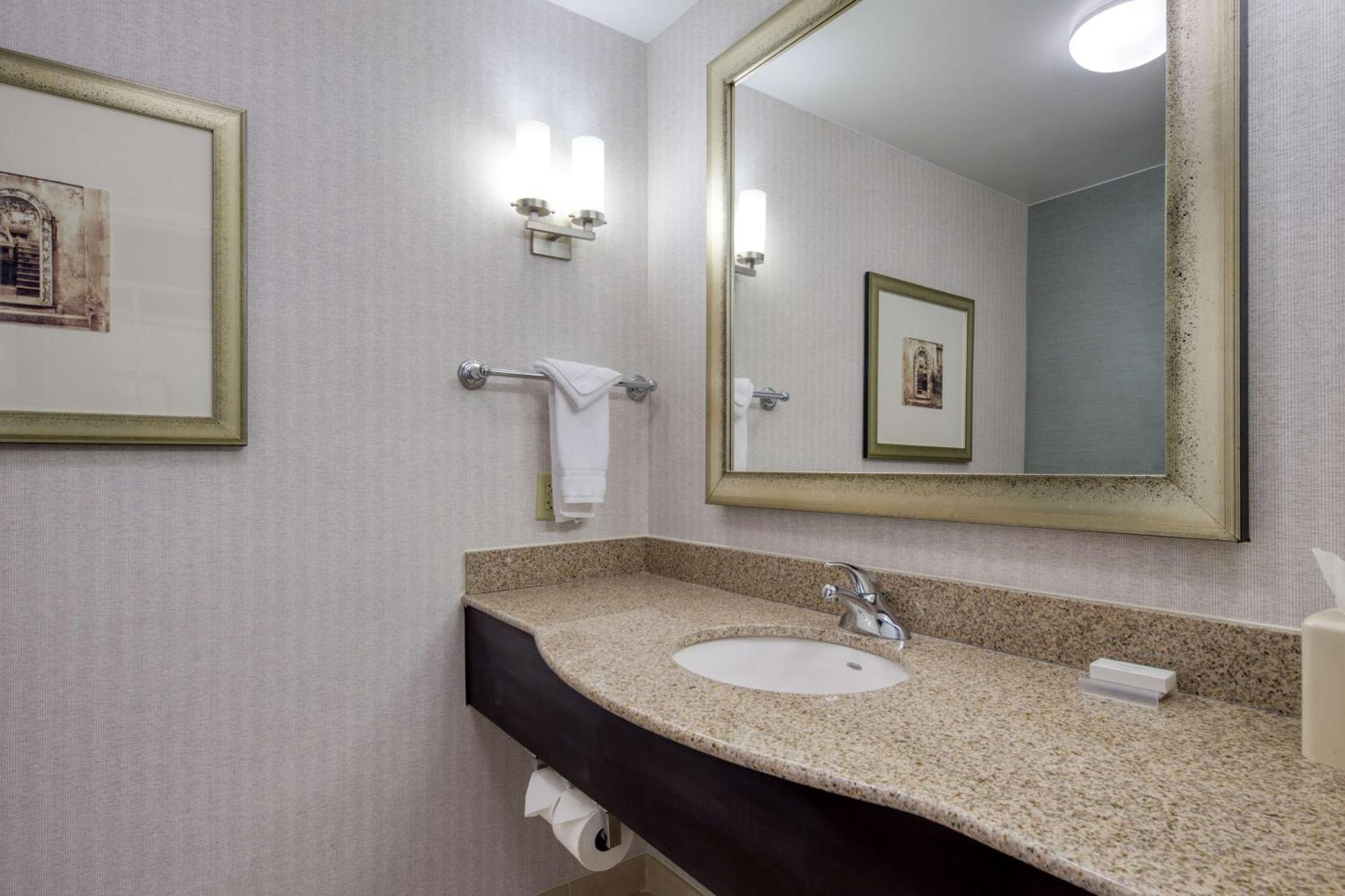 Hilton Garden Inn Durham Southpoint Eksteriør billede